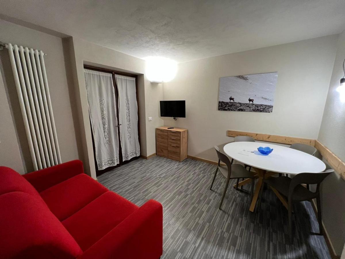 Ferienwohnung Niblet Oulx Exterior foto