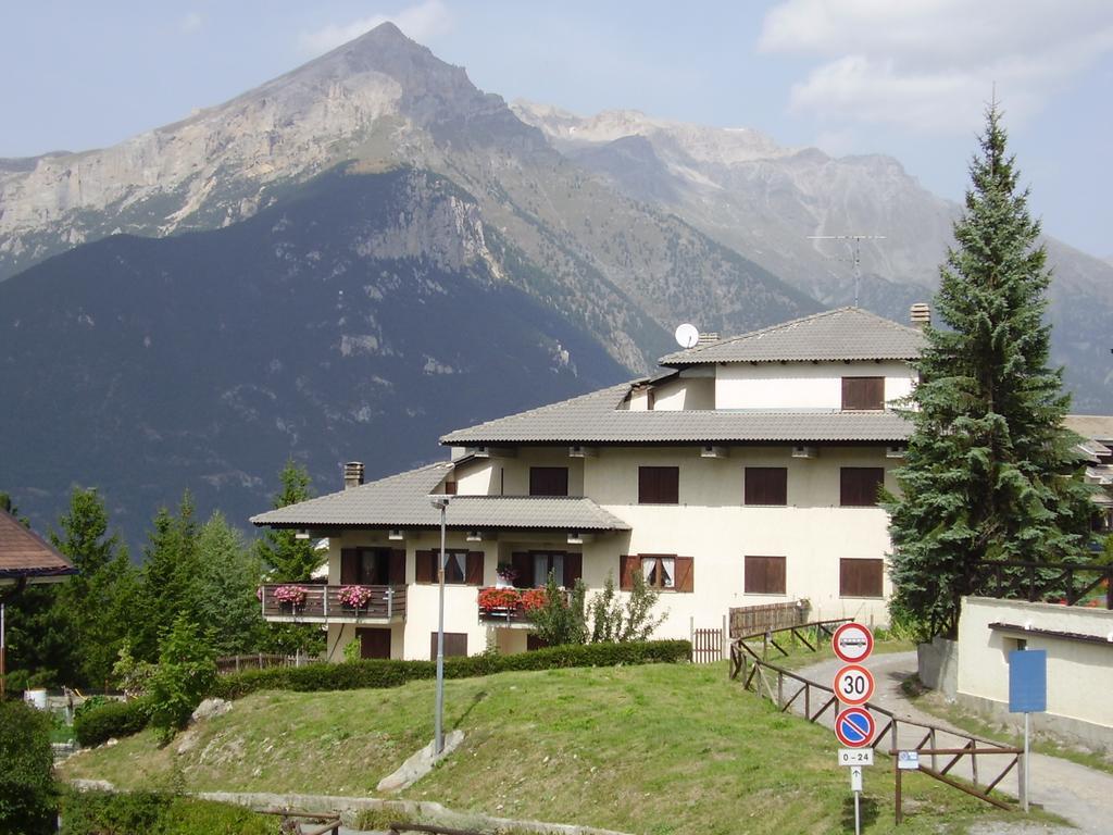 Ferienwohnung Niblet Oulx Exterior foto